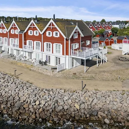 Loan - 10m To The Fjord By Interhome *